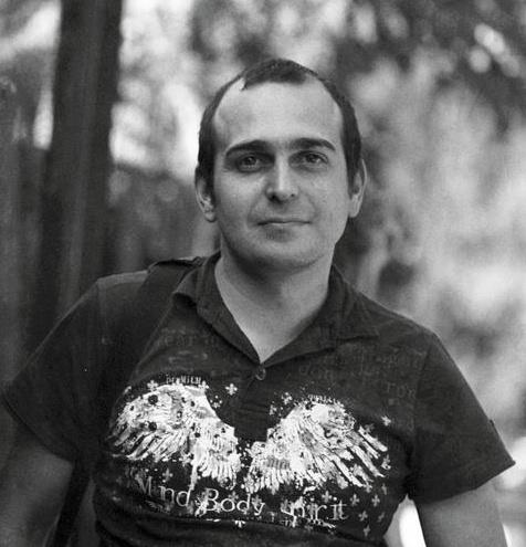 
          Today I have special guest here, It’s Kiril Miloshev from Sophia, Bulgary. He is a very nice chap and a group administrator of the caffenol Facebook group. He uses a good mixture of a Leica Rangefinde
        